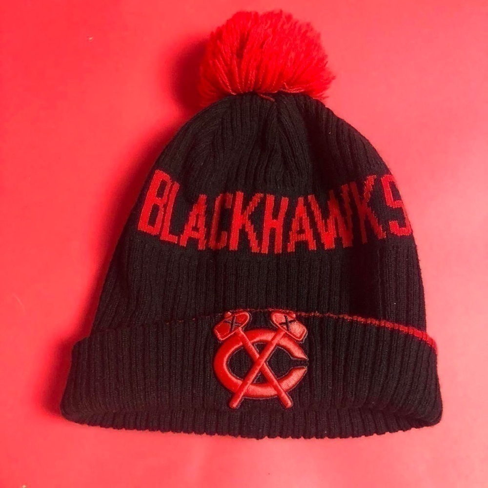 Black and red Blackhawk toque ❤️🖤​​​​​​​​​​​​​​​​​​​​​​​​​